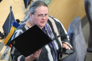 A. Širinskienė kreipėsi į Seimo etikos sargus: prašo įvertinti, ar premjerės teiginiai apie O. Šurajevą neklaidino visuomenės