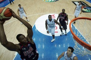 Nauja JAV „svajonių“ rinktine sužavėtas D. Howardas: „Jei mane paliksite užnugaryje, įmesiu jums 85 taškus“