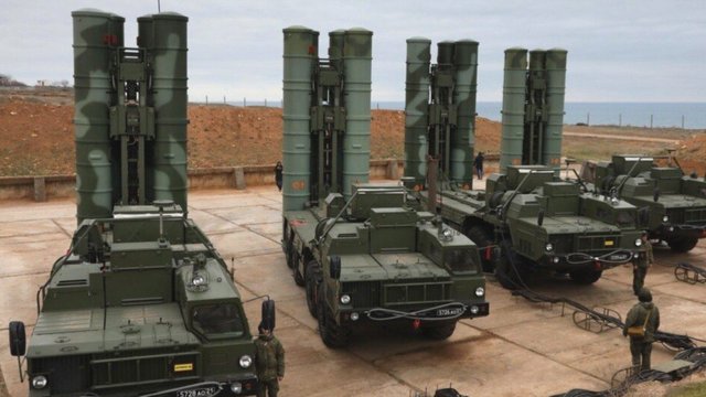 Ukraina skelbia apie pavykusią operaciją: Kryme sunaikino 1,2 mlrd. dolerių vertės rusų oro gynybos sistemą