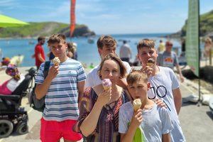 Keturis sūnus auginanti Joana atvira: susidūriau su aplinkinių spaudimu būti stipria ir idealia mama