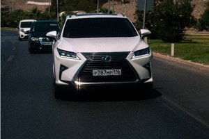 Rusams darosi riesta: automobiliais negali ne tik įvažiuoti į ES, bet ir čia jau esantys – dalyvauti eisme