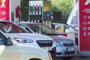 Rugpjūtis nedžiugino – visą mėnesį brango ir degalai, ir elektra: štai kaip keitėsi kainos