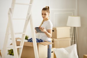 Studento būstą interjero dizainerė gali įrengti ir už itin kuklų biudžetą: svarbios tik kelios taisyklės