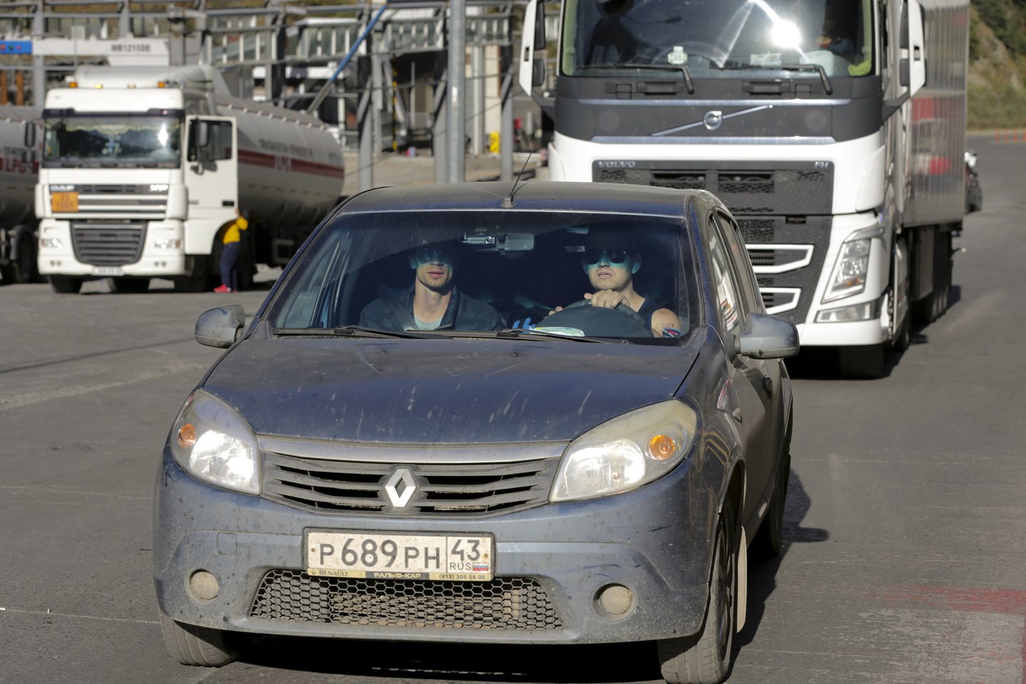 Suomija uždraudė įvažiuoti į šalį automobiliams su rusiškais numeriais.<br>AP/Scanpix asociatyvi nuotr.