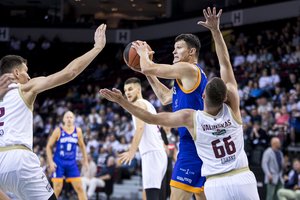 Tritaškiais LKL bronzos medalininką „Lietkabelį“ uždaužęs „Neptūnas“ sezoną pradėjo pergale