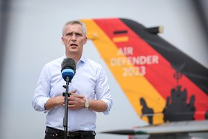 NATO vadovas: Vokietija turi didinti išlaidas gynybai kaip Šaltojo karo metais