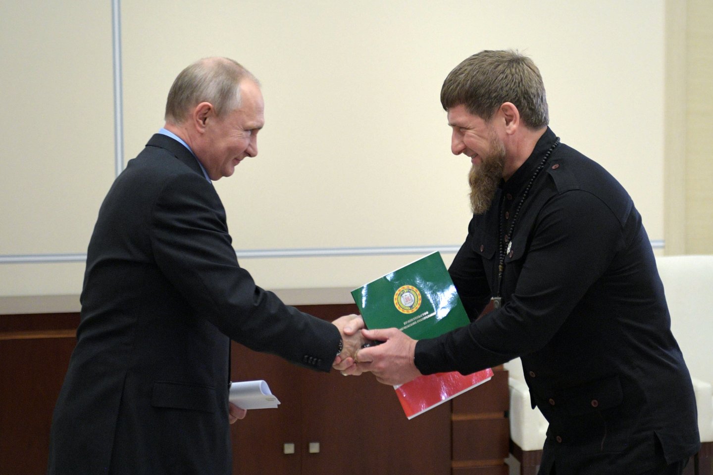 V.Putinas ir R.Kadyrovas 2018 m.<br>AP/Scanpix nuotr.