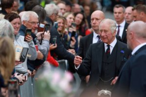 Karalius Karolis III su žmona šią savaitę vyks valstybinio vizito į Prancūziją