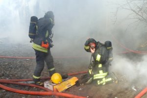 Savaitgalį ugniagesiai gesino 77 gaisrus: viename jų nukentėjo žmogus