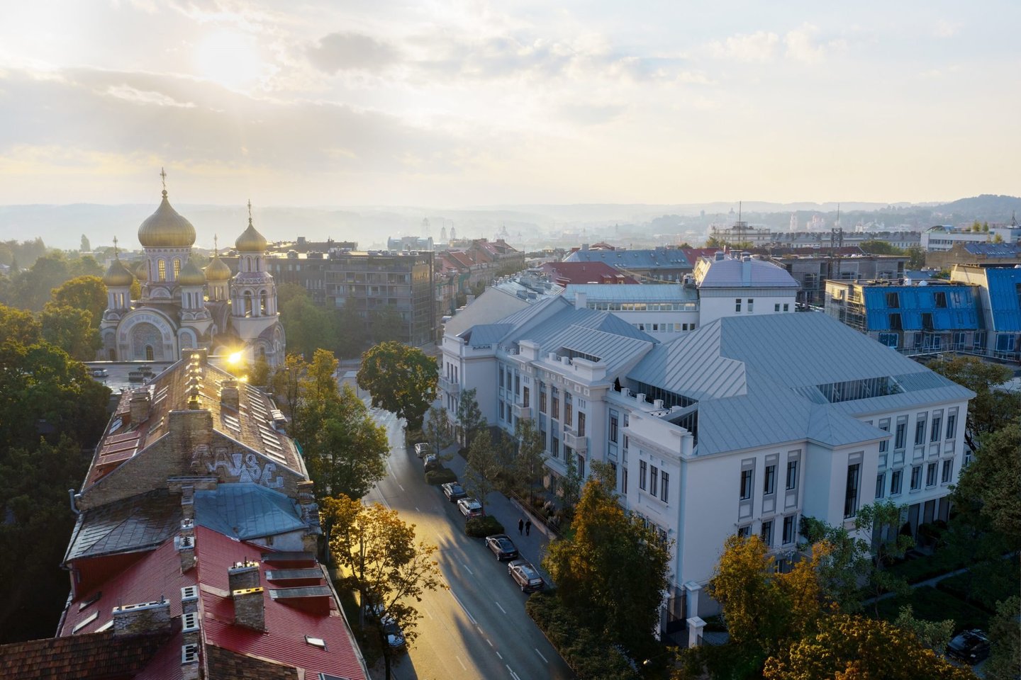 Buvusį Vilniaus Gedimino technikos universiteto pastatą Basanavičiaus g. planuoja paversti daugiabučiu gyvenamuoju namu.<br>„Do Architects“ vizual.