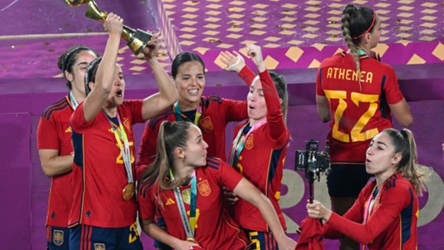 Ispanijos futbolo federacijoje toliau verda aistros: rinktinės narės paskelbė boikotą