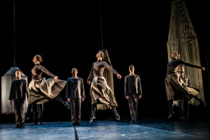 Artėjanti Šokio simfonija – nuo jautraus žvilgsnio į istoriją iki atgimusios bendrystės