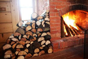 Aktualu savarankiškai besišildantiems vilniečiams – patvirtino naujas kieto kuro kainas