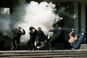 Eismas vėl ribojamas Vilniuje, nes daugelyje vietų tęsiami sudėtingi filmavimai: į kino aikšteles leisis sraigtasparniai