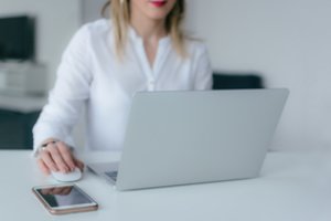 SAM moksleivių tėvams primena: pažymos praleistoms pamokoms pateisinti – nebeišduodamos