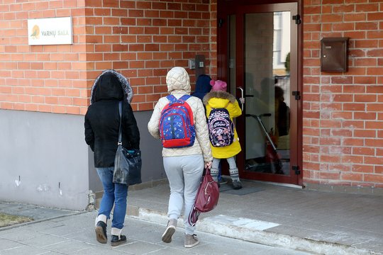 Uostamiesčio pedagogams bus skiriamos lėšos kanceliarinėms priemonėms įsigyti