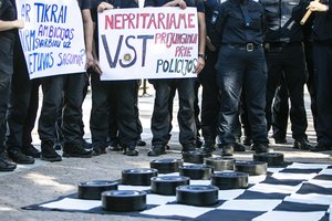 Seimas po pateikimo pritarė įstatymo pataisoms dėl VST prijungimo prie Policijos departamento