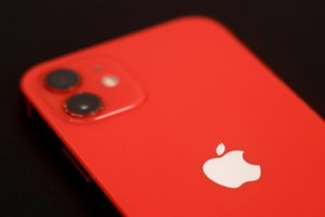 Prancūzijoje sustabdyti „iPhone 12“ pardavimai – ką tai reiškia Lietuvai?