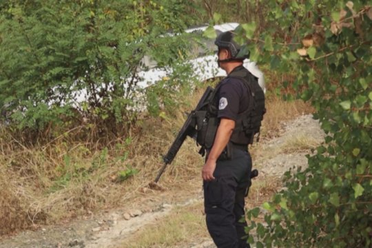 Nelaimė Šiaurės Kosove: per išpuolį žuvo policijos pareigūnas, dar vienas sunkiai sužeistas