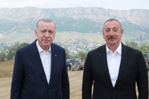 Turkijos žiniasklaida: R. T. Erdoganas pirmadienį susitiks su Azerbaidžano prezidentu
