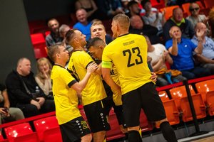 Futsal A lygos starte: čempiono prisistatymas, dvigubas hetrikas ir staigmena Gargžduose