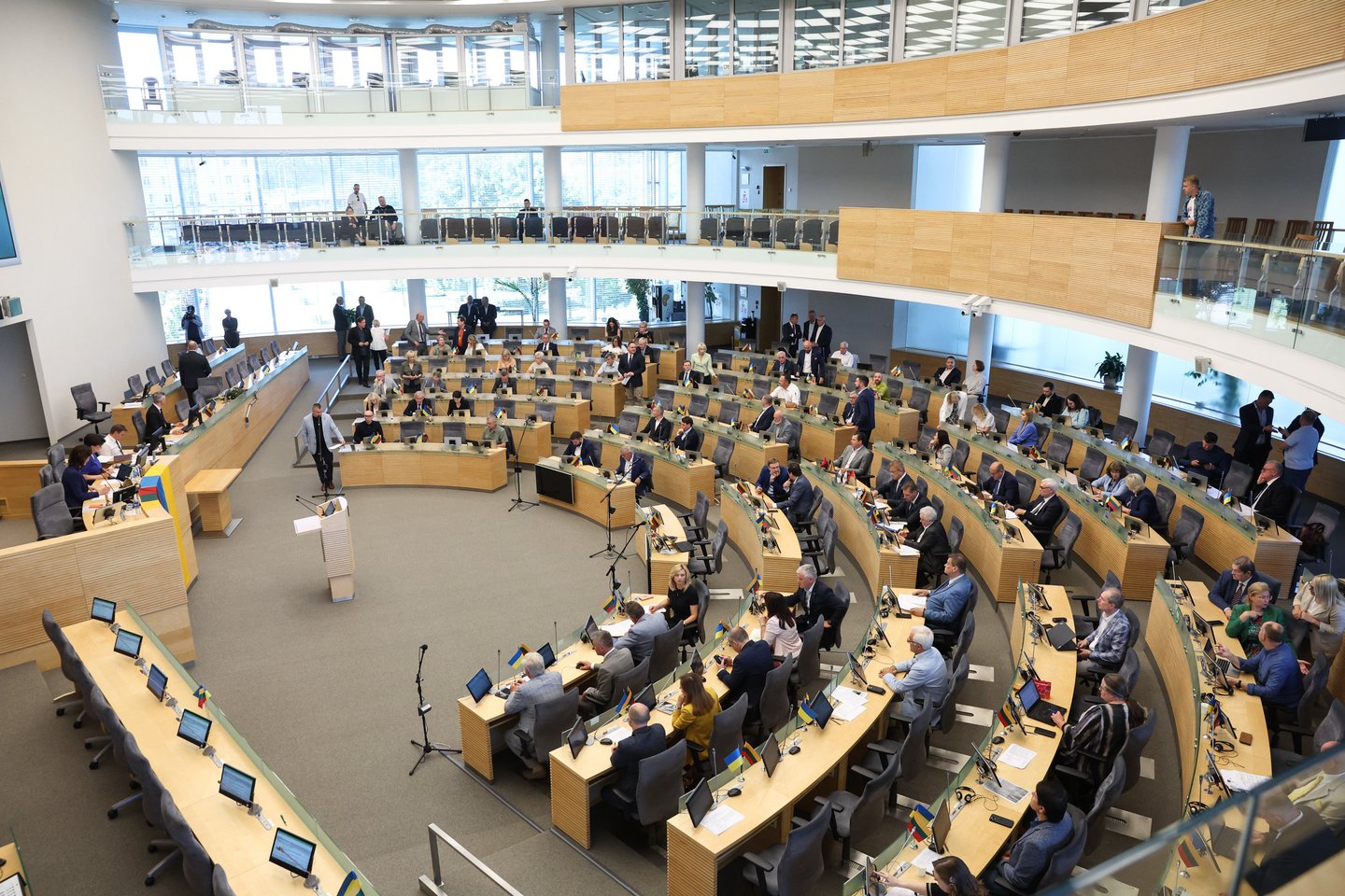 Seimas linkęs pritarti, kad kandidatai į Seimą, Prezidentus, EP ir savivaldą turėtų deklaruoti narystę Komunistų partijose<br>R.Danisevičiaus nuotr.