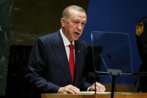 R. T. Erdoganas atviras: laikysis pažado dėl Švedijos, jei gaus F-16 naikintuvų
