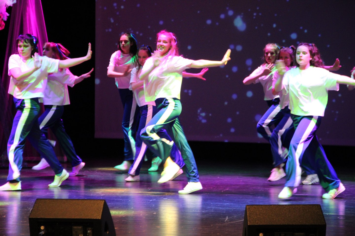 Molėtų kultūros centre vaikai renkasi teatro užsiėmimus, choreografiją, muziką, etninę kultūrą.<br>Molėtų kultūros centro nuotr.