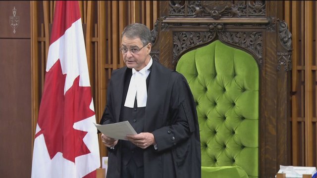 Klaida kainavo pareigas: po skandalingo pranešimo atsistatydina Kanados parlamento pirmininkas