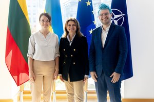 Vyriausybės kanclerė susitiko su Lietuvos kurčiųjų draugijos vadovais