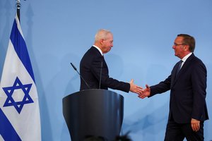 Vokietija ir Izraelis sudarė „istorinį“ sandorį dėl priešraketinio skydo