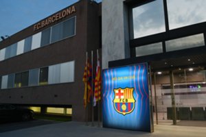 „Barcelona“ pasivijo nemalonumai: atliekamos kratos, klubas įtariamas teisėjų papirkinėjimu