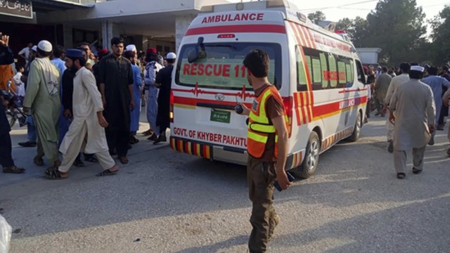 Pakistane – teroristinis išpuolis: sprogimas pražudė daugiau nei 50 žmonių