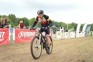 Šiltos žiemos verčia slides keisti į dviratį