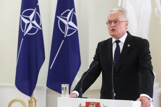 Stebina ženkliai sumažėjęs G. Nausėdos reitingas: užsimiršo NATO viršūnių susitikimo įdirbis