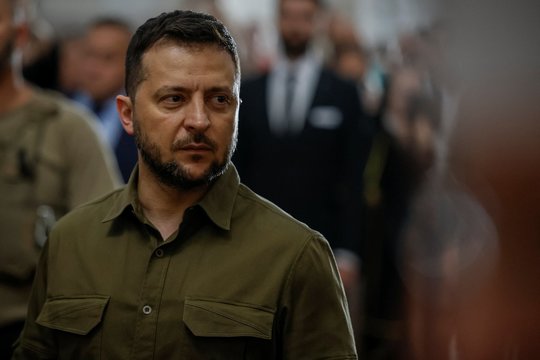 V. Zelenskis dėkoja tvirtai stovintiems kartu kovoje su Rusija: vasario 24-oji prasidėjo ne vidurnaktį