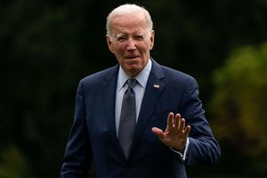 J. Bidenas: JAV nenusigręš nuo Ukrainos