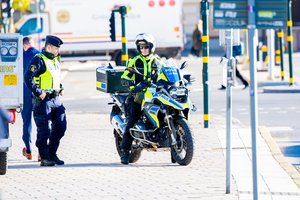 Švedija stoja į kovą su paplitusiu gaujų smurtu: pasitelkts dronus, kameras ir kitas technologijas