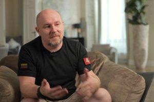 R. Cicėnas prabilo apie negailestingą aktoriaus profesiją ir santykius su mylimąja R. Valiukaite