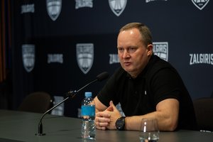 Skandalingą „Virtus“ atleidimą įvertinęs K. Maksvytis vėl prisiminė kartų latvių antausį: sieks revanšuotis L. Banchi