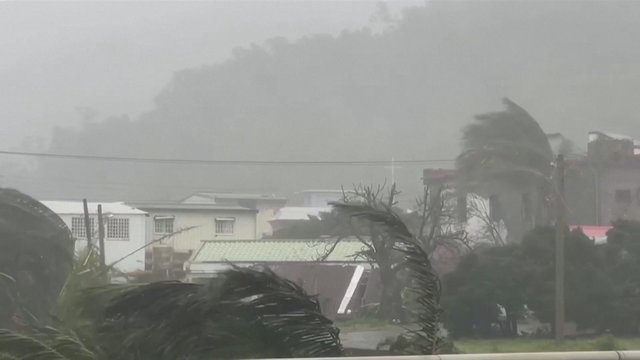 Taivaną nusiaubė galingas taifūnas: nuo gamtos stichijos nukentėjo mažiausiai 190 žmonių