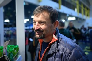 Į pasaulio kiokušin karatė mūšius Japonijoje kovotojus vesiantis treneris P. Klapatauskas: „Svarbiausia – neprisigalvoti baubų“