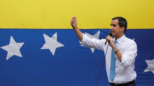 Virtine nusikaltimų kaltinamam Venesuelos opozicionieriui J. Guaido – arešto orderis