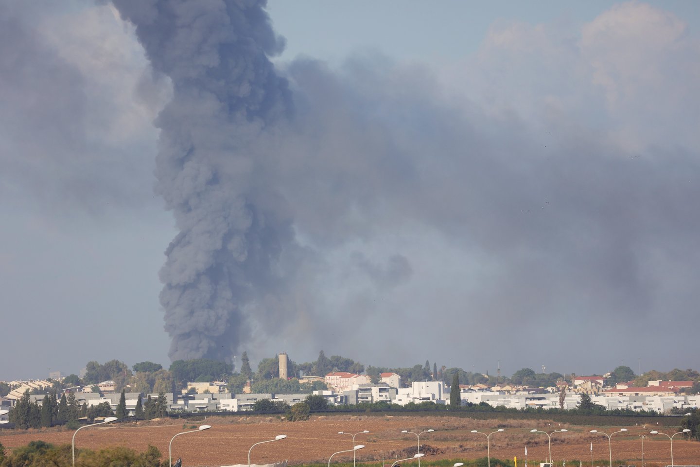 Šeštadienį link Izraelio iš Gazos Ruožo buvo paleista dešimtys raketų.<br>EPA-ELTA nuotr.