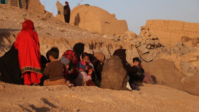 Afganistaną supurtė žemės drebėjimas: žuvo daugiau nei 2 tūkst. žmonių, dar kone 10 tūkst. sužeisti