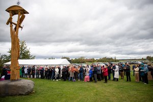S. Dariaus ir S. Girėno skrydžio per Atlantą sukakties proga atidengtas 5,5 metro aukščio paminklas
