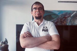 „Wolves“ pristatė dar vieną ambasadorių – juo tapo režisierius E. Vėlyvis