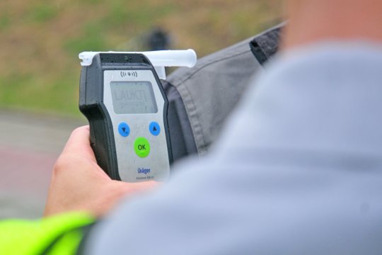 Kėdainiuose pareigūnai prie vairo sučiupo girtą ugniagesį