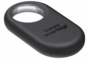 „Samsung“ pristatė „Galaxy SmartTag2“ sekiklį: padės greičiau surasti pamestus daiktus ir pasiklydusius augintinius