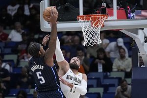 J. Valančiūnas monstriškai kovojo dėl kamuolių, tačiau „Pelicans“ nusileido „Magic“ ekipai